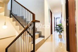 Dijual Rumah Kost di Tanjung Duren, Jakarta Barat, 18 KT, 18 KM, Bangunan 214m2 Dijual Rumah Kost di Tanjung Duren, Jakarta Barat, 18 KT, 18 KM, Bangunan 214m2