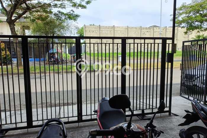 Kost Dijual di Permata Medang dengan 18 KT dan Luas 300m2 Kost Dijual di Permata Medang dengan 18 KT dan Luas 300m2