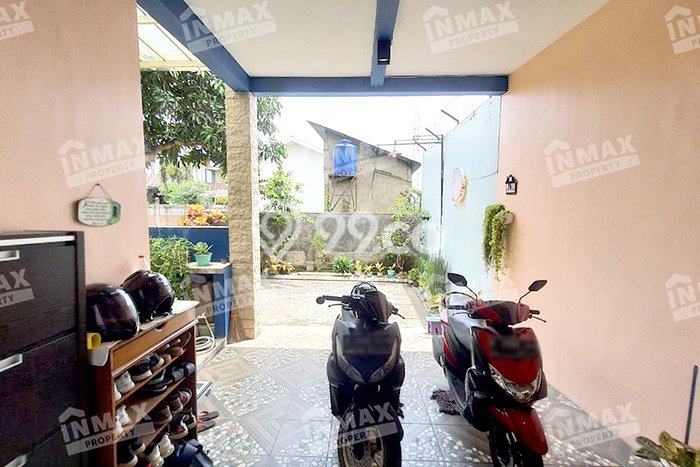 Hunian Cantik Modern Lb 170m2 di Karangploso, Malang Hunian Cantik Modern Lb 170m2 di Karangploso, Malang