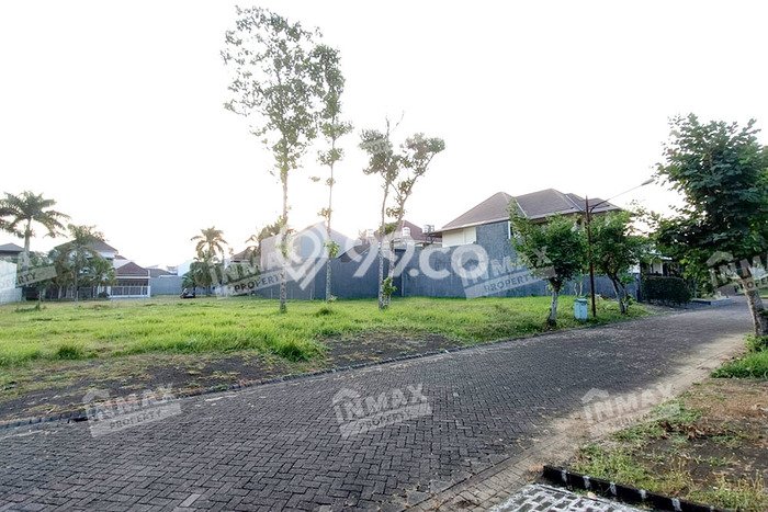 Tanah Kavling di Pakisaji Dijual dengan Luas 450m2 Tanah Kavling di Pakisaji Dijual dengan Luas 450m2