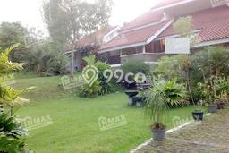 Rumah Mewah LB 500m2 Siap Pakai Desain Elegan di Batu, Malang Rumah Mewah LB 500m2 Siap Pakai Desain Elegan di Batu, Malang