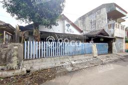 Rumah Modern Cantik 5 KT Bisa Langsung Pindah di Karangploso Rumah Modern Cantik 5 KT Bisa Langsung Pindah di Karangploso