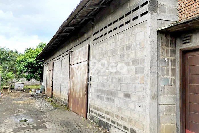 Unit Gudang Dijual di Pakis Malang Luas Bangunan 400m2 Unit Gudang Dijual di Pakis Malang Luas Bangunan 400m2