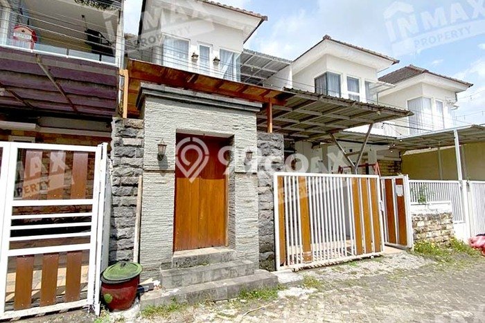 Vila Tenang Kawasan , Dimensi 120m2m², Akses ke beragam kebutuhan Vila Tenang Kawasan , Dimensi 120m2m², Akses ke beragam kebutuhan