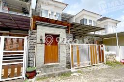 Vila Tenang Kawasan , Dimensi 120m2m², Akses ke beragam kebutuhan Vila Tenang Kawasan , Dimensi 120m2m², Akses ke beragam kebutuhan