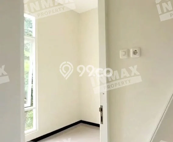 For Sale Rumah 2 Kamar Lokasi Ideal Nyaman dan Strategis di Sukun For Sale Rumah 2 Kamar Lokasi Ideal Nyaman dan Strategis di Sukun