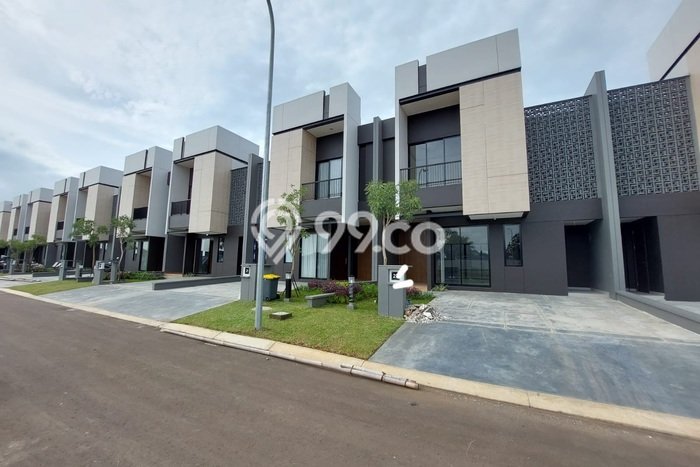 Rumah Strategis Modern Lb 190m2 di Cikupa, Tangerang Rumah Strategis Modern Lb 190m2 di Cikupa, Tangerang