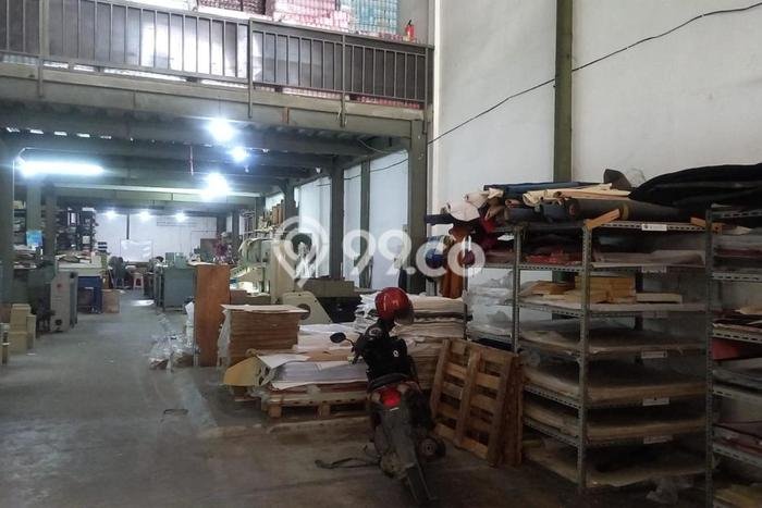 Gudang Dijual di Tangerang LT 444m2 & LB 760m2 Lokasi Terbaik! Gudang Dijual di Tangerang LT 444m2 & LB 760m2 Lokasi Terbaik!