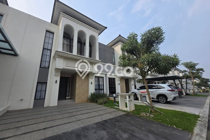 For Sale Rumah Mewah Exclusive di Cikupa, Tangerang For Sale Rumah Mewah Exclusive di Cikupa, Tangerang
