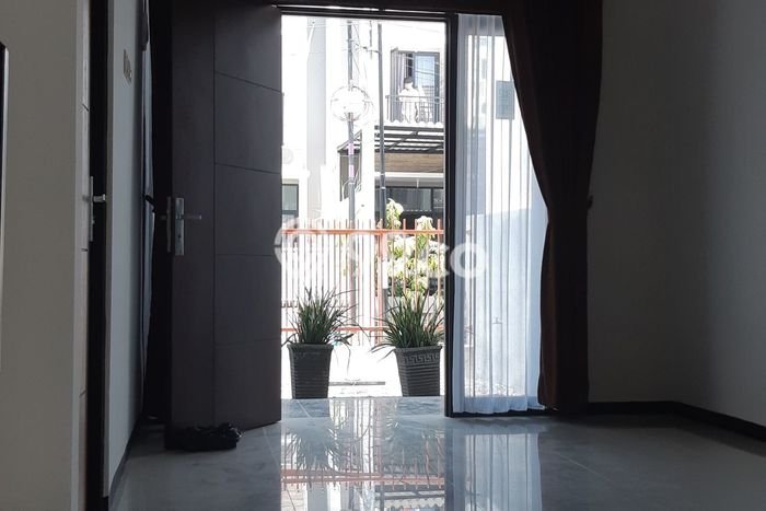 Rumah area Waru, 2 KM, Akses Universitas, Luas 90m2m² LB 150m2m² Rumah area Waru, 2 KM, Akses Universitas, Luas 90m2m² LB 150m2m²