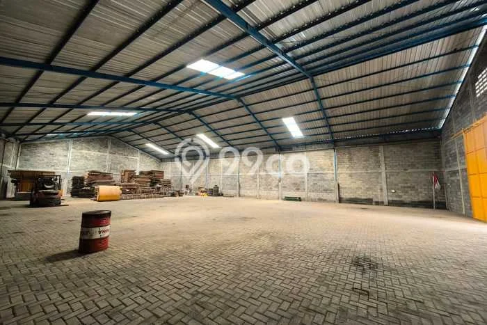 Gudang untuk disewa di Krembangan punya LT 900m2 & LB 900m2 harga sewa kompetitif Gudang untuk disewa di Krembangan punya LT 900m2 & LB 900m2 harga sewa kompetitif