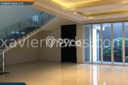 Hunian Mewah Siap Huni LT 450m2 di Sukolilo, Surabaya Hunian Mewah Siap Huni LT 450m2 di Sukolilo, Surabaya