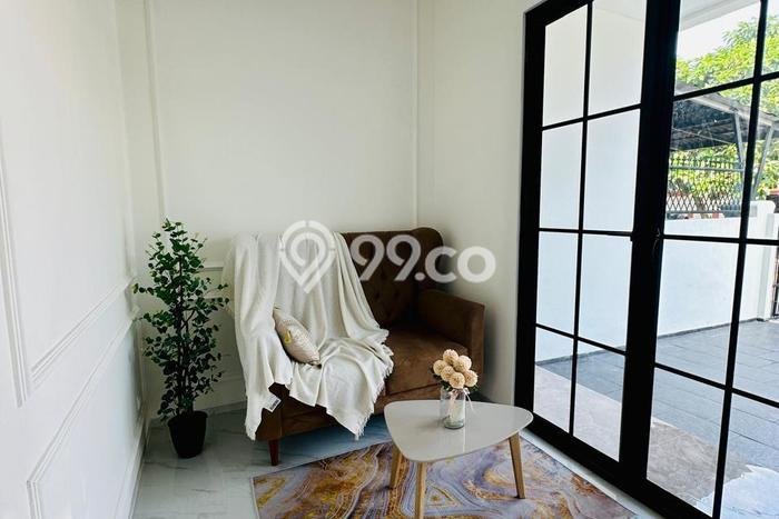 Dijual Rumah Eksklusif 4 KT di BSD Nusaloka, Tangerang Dijual Rumah Eksklusif 4 KT di BSD Nusaloka, Tangerang