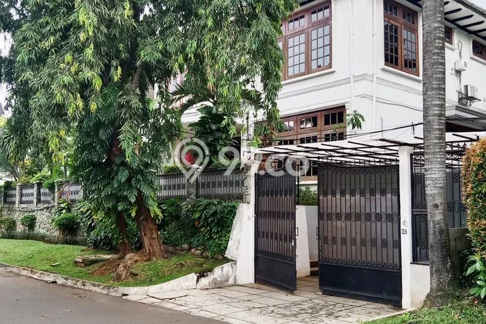 For Sale! Luxury House LT 682m2 Desain Modern di Pondok Indah For Sale! Luxury House LT 682m2 Desain Modern di Pondok Indah