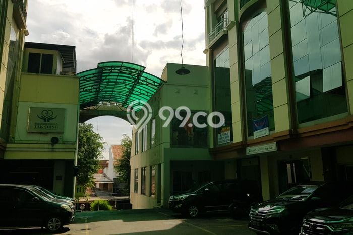 Ruko Dijual di Jakarta Selatan LT 90m2 & LB 360m2 Lokasi Terbaik! Ruko Dijual di Jakarta Selatan LT 90m2 & LB 360m2 Lokasi Terbaik!