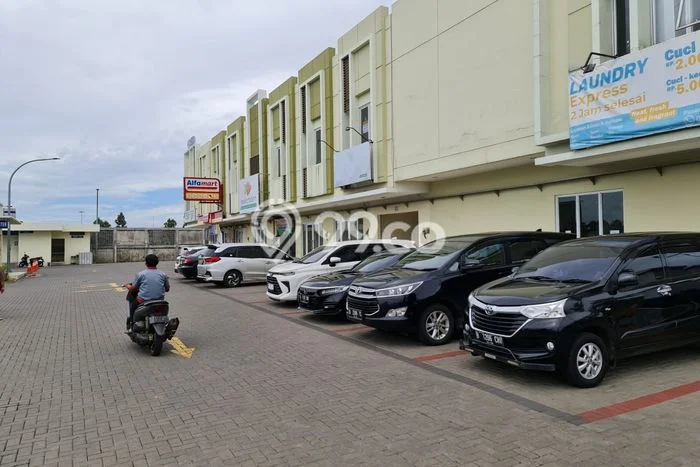 Ruko Dijual di Tangerang LT 46m2 & LB 99m2 Lokasi Terbaik! Ruko Dijual di Tangerang LT 46m2 & LB 99m2 Lokasi Terbaik!