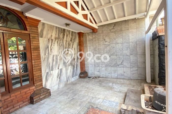 Hunian Eksklusif Dijual LT 280m2 di Tebet, Jakarta Selatan Hunian Eksklusif Dijual LT 280m2 di Tebet, Jakarta Selatan