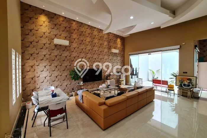Jual Rumah Luas Elegan Dengan View Cantik di Kalideres, Jakarta Barat Jual Rumah Luas Elegan Dengan View Cantik di Kalideres, Jakarta Barat