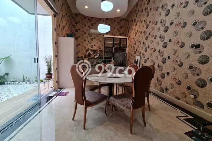 Jual Rumah Luas Elegan Dengan View Cantik di Kalideres, Jakarta Barat Jual Rumah Luas Elegan Dengan View Cantik di Kalideres, Jakarta Barat