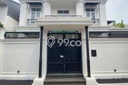 Siap Huni Rumah Mewah 4 Kamar di Tebet Dekat ke Mana Saja Siap Huni Rumah Mewah 4 Kamar di Tebet Dekat ke Mana Saja