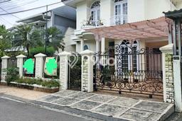 Dijual Rumah Premium dengan Fasilitas Sekitar Komplit di Cilandak, Jakarta Selatan Dijual Rumah Premium dengan Fasilitas Sekitar Komplit di Cilandak, Jakarta Selatan