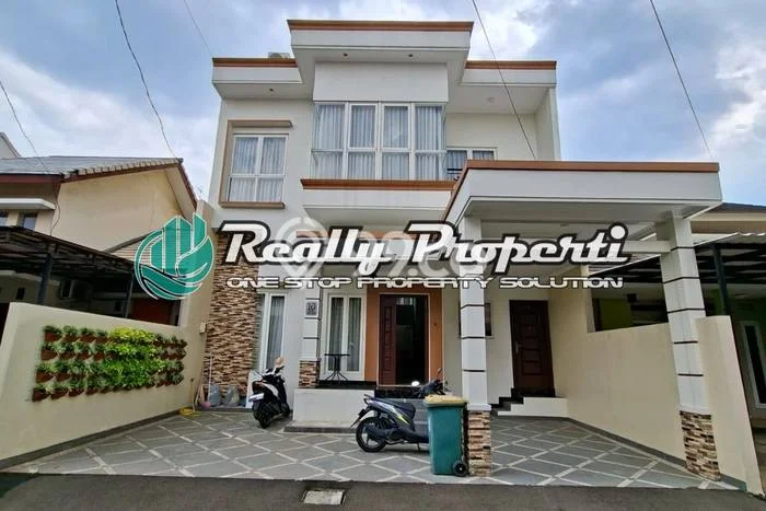 Rumah Minimalis 5 Kamar LT 153m2 di Jati Cempaka Rumah Minimalis 5 Kamar LT 153m2 di Jati Cempaka