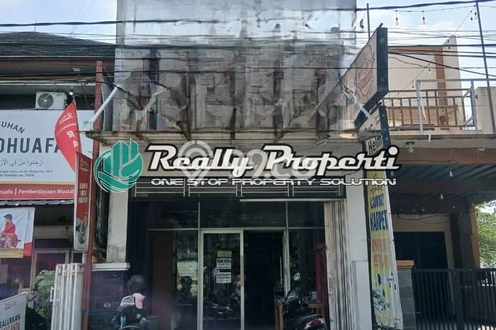 Ruko Bagus LT 90m2 LB 172m2 Dijual di Rawalumbu Bekasi Ruko Bagus LT 90m2 LB 172m2 Dijual di Rawalumbu Bekasi