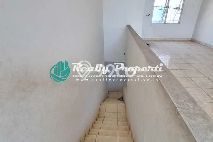 Ruko Dijual di Bekasi LT 68m2 & LB 100m2 Lokasi Terbaik! Ruko Dijual di Bekasi LT 68m2 & LB 100m2 Lokasi Terbaik!