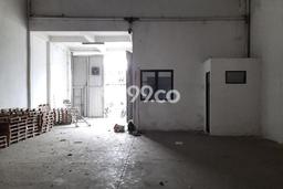 Unit Gudang Disewakan di Saharjo di Area Ramai & Strategis Unit Gudang Disewakan di Saharjo di Area Ramai & Strategis