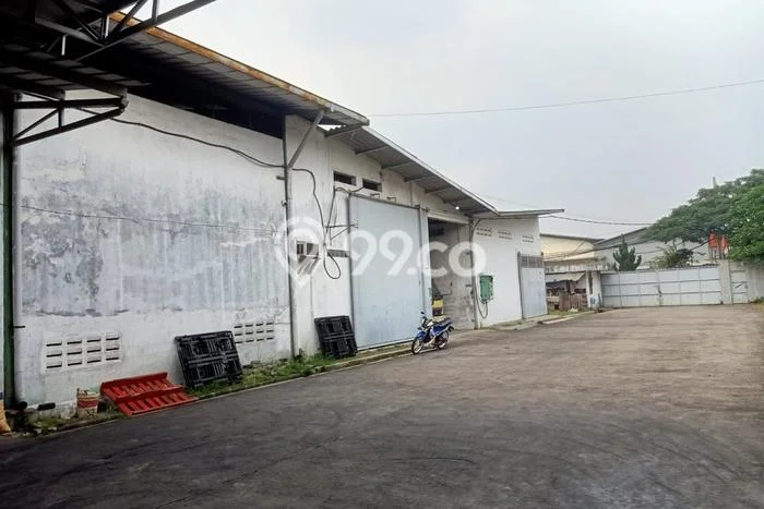 Gudang Dijual di Bandung LT 2200m2 & LB 800m2 Lokasi Terbaik! Gudang Dijual di Bandung LT 2200m2 & LB 800m2 Lokasi Terbaik!