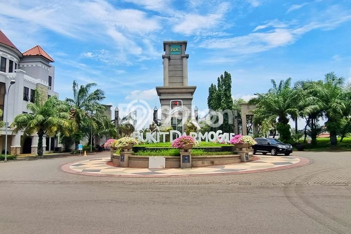 Kavling Tanah untuk Dijual di Graha, Surabaya, Luas 1490m2 Kavling Tanah untuk Dijual di Graha, Surabaya, Luas 1490m2