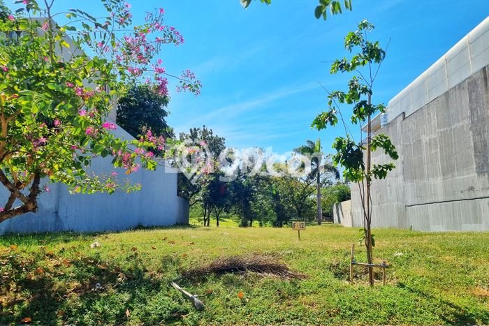Dijual Tanah 740m2 di Graha, Surabaya Dijual Tanah 740m2 di Graha, Surabaya