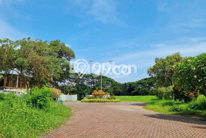 Untuk Dijual Tanah di Surabaya, Luas 1142m2 - Untuk Dijual Tanah di Surabaya, Luas 1142m2 -
