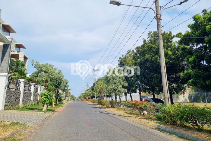 Tanah Kavling Dijual di Graha, Surabaya dengan Luas Tanah 809m2 Tanah Kavling Dijual di Graha, Surabaya dengan Luas Tanah 809m2