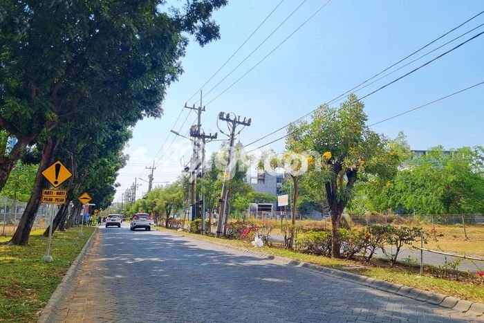 Tanah Kavling Dijual di Graha, Surabaya dengan Luas Tanah 809m2 Tanah Kavling Dijual di Graha, Surabaya dengan Luas Tanah 809m2