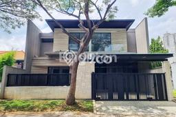 Ready to Use! Premium House LT 250m2 Desain Modern di Pakuwon Indah Ready to Use! Premium House LT 250m2 Desain Modern di Pakuwon Indah