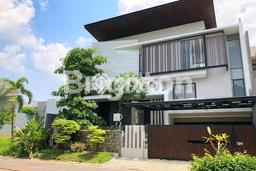 Rumah Elit Modern Tanpa Renovasi di Citraland Surabaya Rumah Elit Modern Tanpa Renovasi di Citraland Surabaya