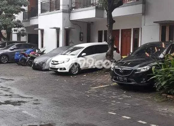 Cocok Untuk Investasi! Dijual Kost di Kuningan 50 Kamar Cocok Untuk Investasi! Dijual Kost di Kuningan 50 Kamar