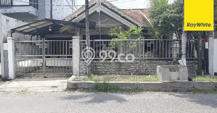 Rumah Bagus Siap Pakai Di Dukuh Pakis Luas 200m2 Aman Rumah Bagus Siap Pakai Di Dukuh Pakis Luas 200m2 Aman