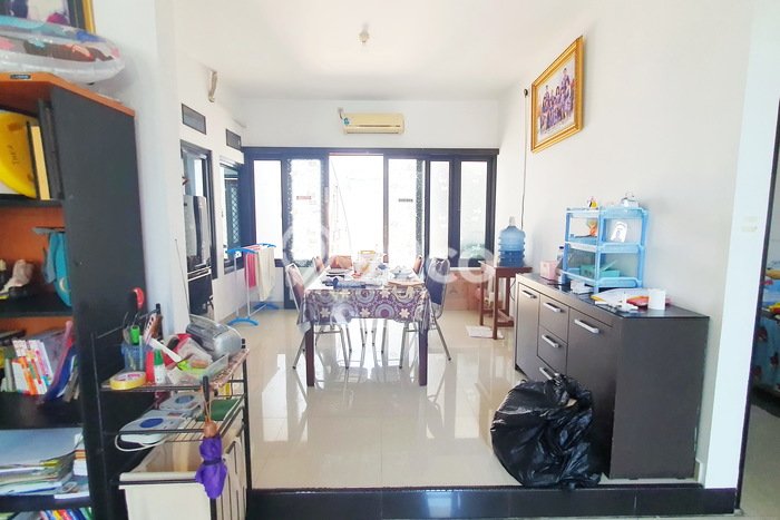 Rumah Modern Minimalis 3 KT Bisa Langsung Pindah di Gedangan Rumah Modern Minimalis 3 KT Bisa Langsung Pindah di Gedangan