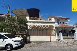 Rumah Nyaman di Wiyung, Surabaya, Luas 205m2m² LB 300m2m² Rumah Nyaman di Wiyung, Surabaya, Luas 205m2m² LB 300m2m²