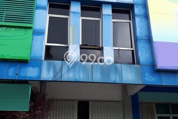 Ruko di Semolowaru, Luas 180m2m², Area Komersial, Ramai Ruko di Semolowaru, Luas 180m2m², Area Komersial, Ramai