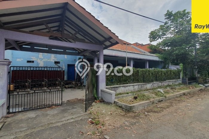 For Sale Rumah Mewah Exclusive di Gayungan, Surabaya For Sale Rumah Mewah Exclusive di Gayungan, Surabaya