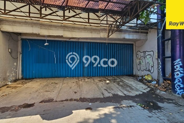 Ruko di Gayungan, Luas 306m2m², Posisi Jalan Utama Ruko di Gayungan, Luas 306m2m², Posisi Jalan Utama