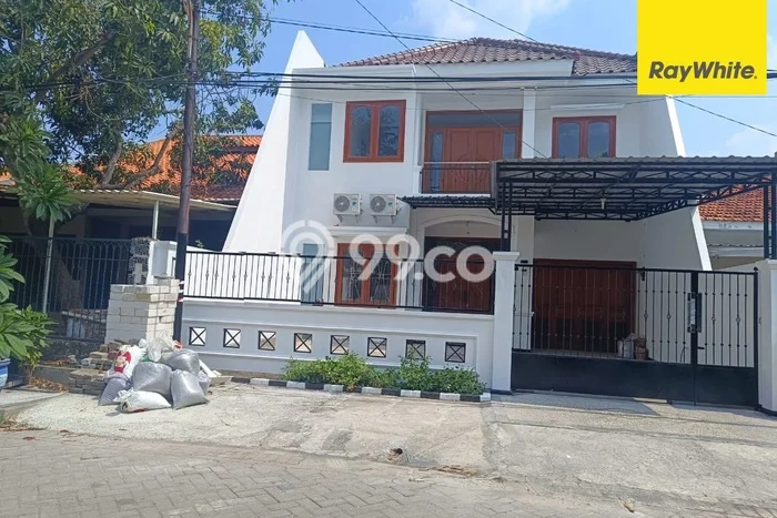 HARGA SPESIAL! Rumah di Dukuh Kupang, Akses ke Fasilitas, 3 KT, Luas 180m2m² LB 255m2m² HARGA SPESIAL! Rumah di Dukuh Kupang, Akses ke Fasilitas, 3 KT, Luas 180m2m² LB 255m2m²