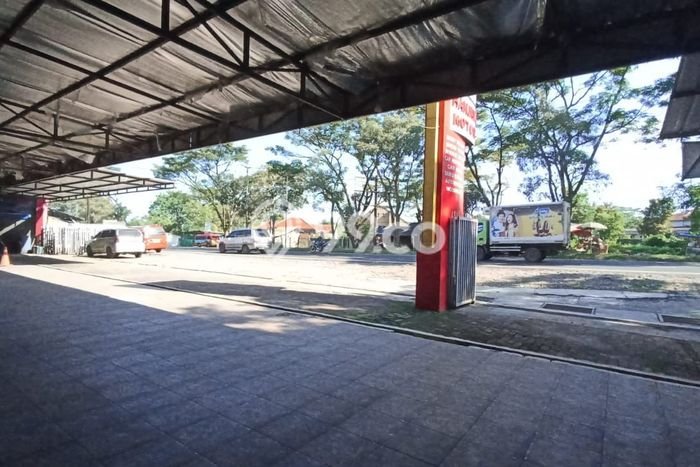 Unit Komersial Dijual di Baros Sukabumi Luas Bangunan 2000m2 Unit Komersial Dijual di Baros Sukabumi Luas Bangunan 2000m2