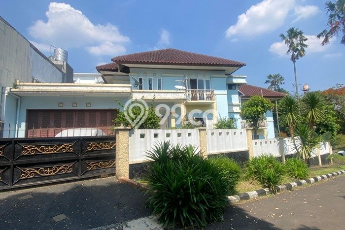 Siap Huni Rumah Mewah 5 Kamar di Ciputat Timur Dekat ke Mana Pun Siap Huni Rumah Mewah 5 Kamar di Ciputat Timur Dekat ke Mana Pun