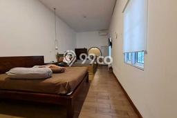 Dijual Cepat Rumah Bagus Siap Huni LB 211m2 di Cinere, Depok Dijual Cepat Rumah Bagus Siap Huni LB 211m2 di Cinere, Depok