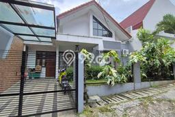 Hunian Mewah LB 180m2 Siap Huni Desain Elegan di Lebak Bulus, Jakarta Selatan Hunian Mewah LB 180m2 Siap Huni Desain Elegan di Lebak Bulus, Jakarta Selatan