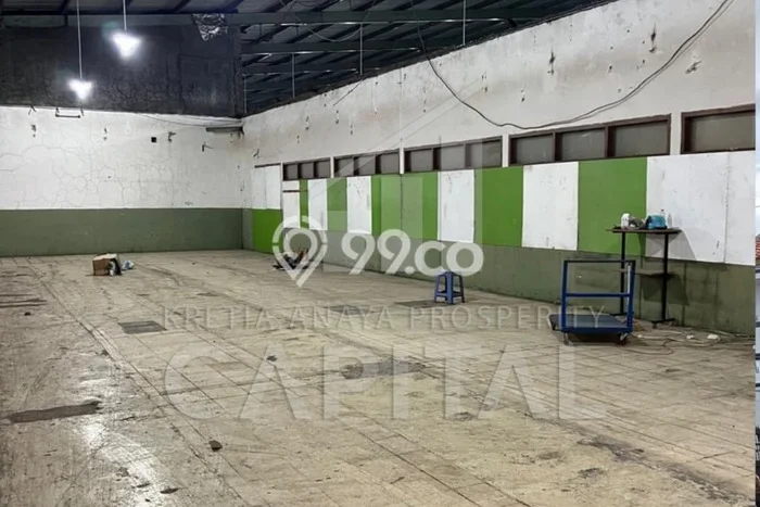 Gudang Disewa di Bandung dengan LB 548m2 Area Komersial Ramai Gudang Disewa di Bandung dengan LB 548m2 Area Komersial Ramai